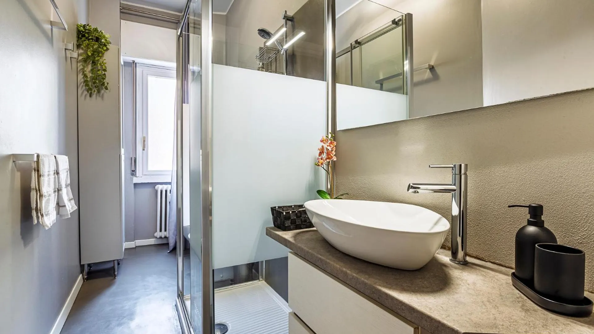 Luvi - Ebro Apartment Milan Italy