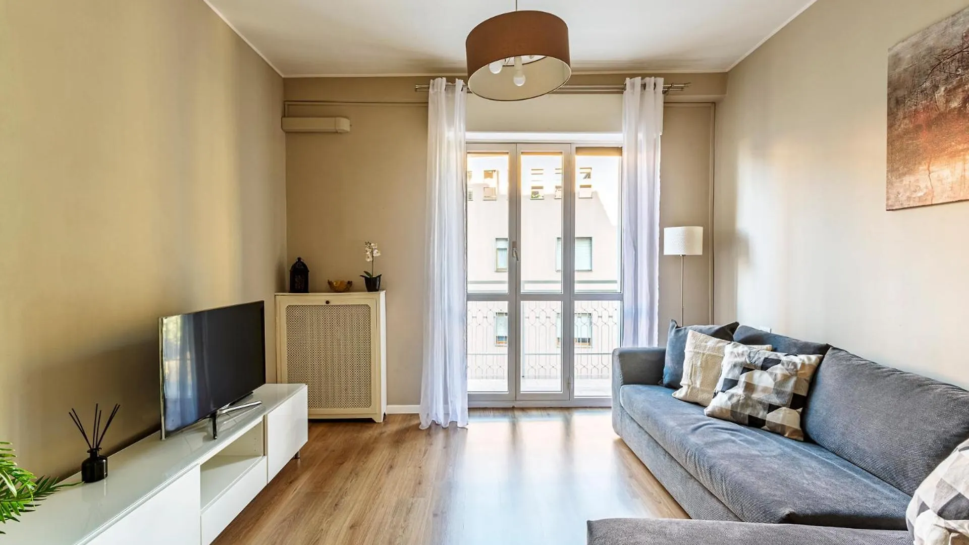 Luvi - Ebro Apartment Milan Italy
