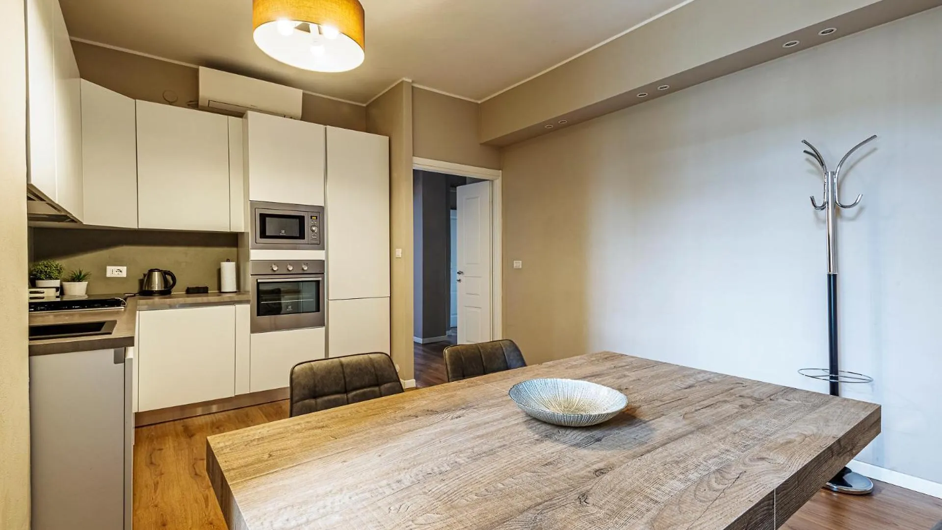 Luvi - Ebro Apartment Milan